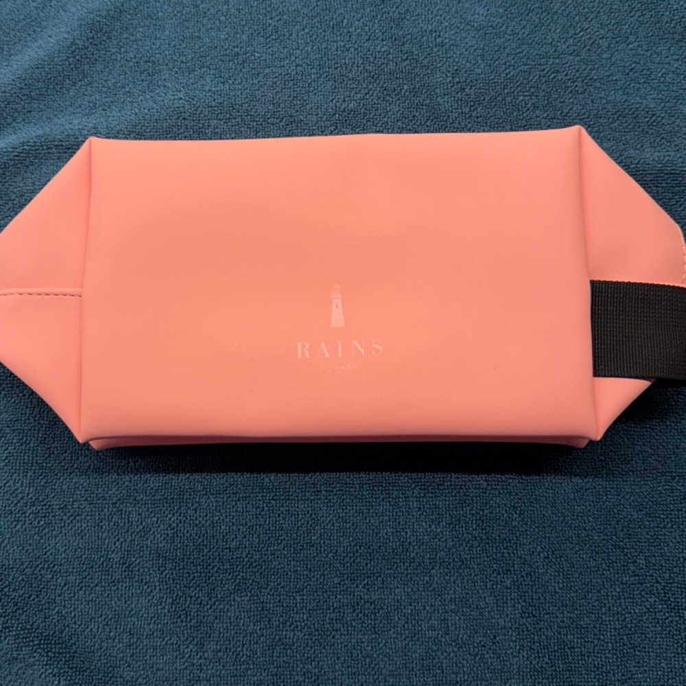 Rains Wash Bag - Coral Cosmetic Pouch